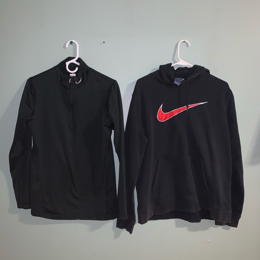Bundle of 2 XL Nike sweatshirts
